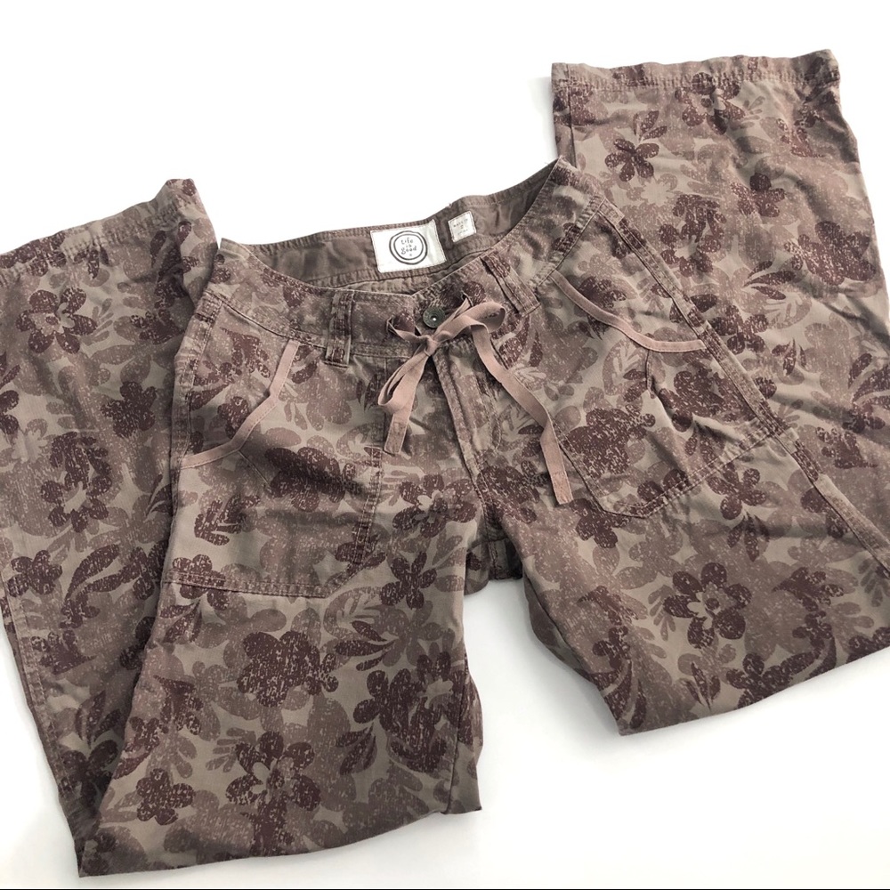 Life is Good Brown Floral Camo Cotton Pant Size 2